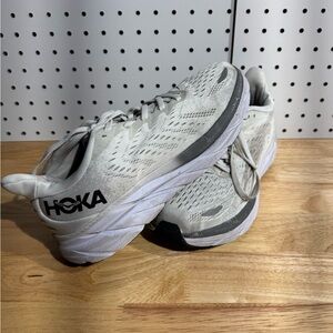 Hoka Clifton 8 Running Shoes